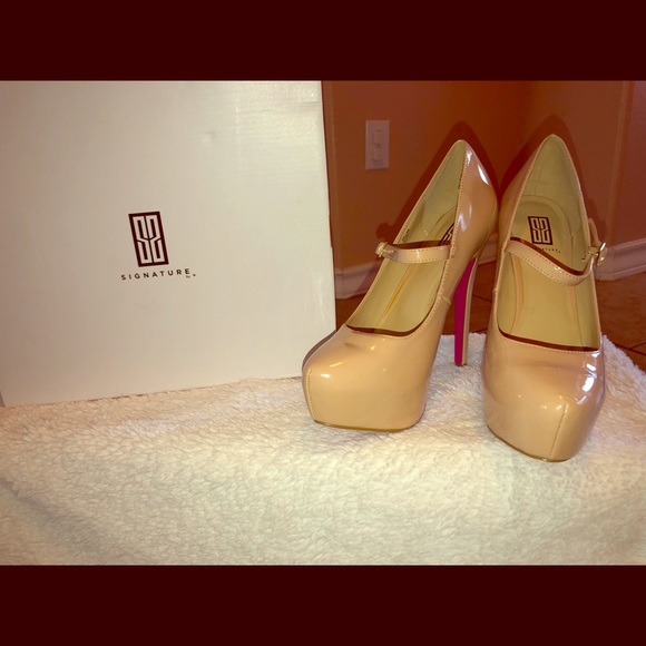 Shoe Dazzle Shoes - Shoe Dazzle signature hidden platform heels Shoe Dazzle Shoes - Shoe Dazzle signature hidden platform heels